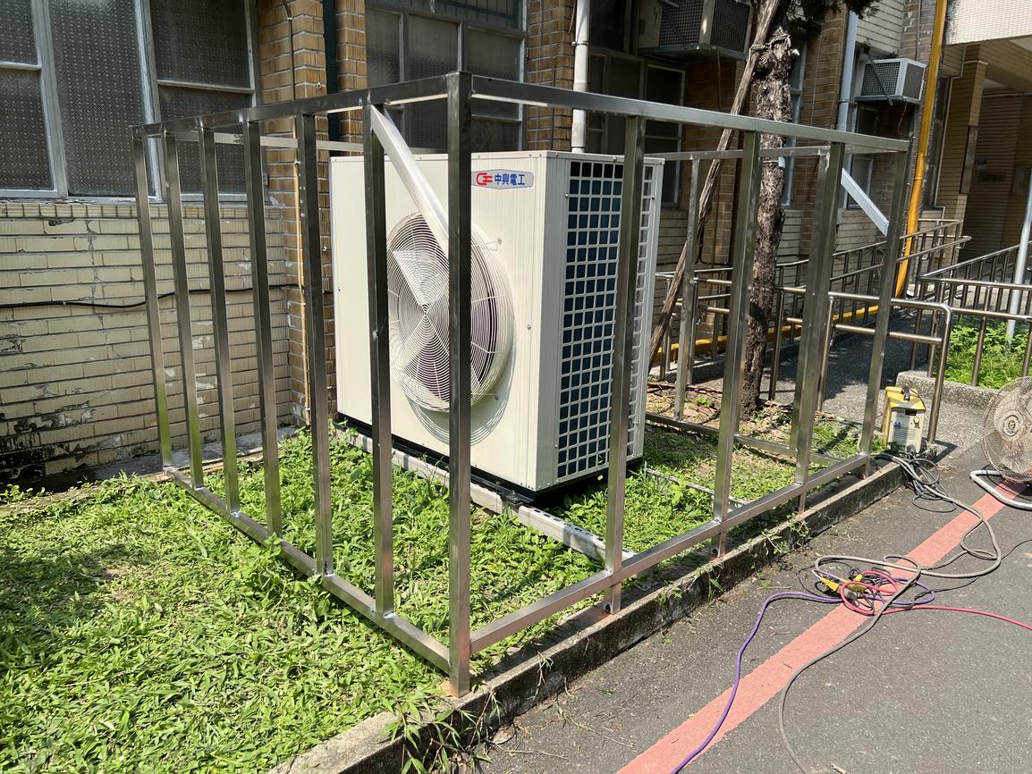 格柵屏風 機電設備美化 TK柚木 校園